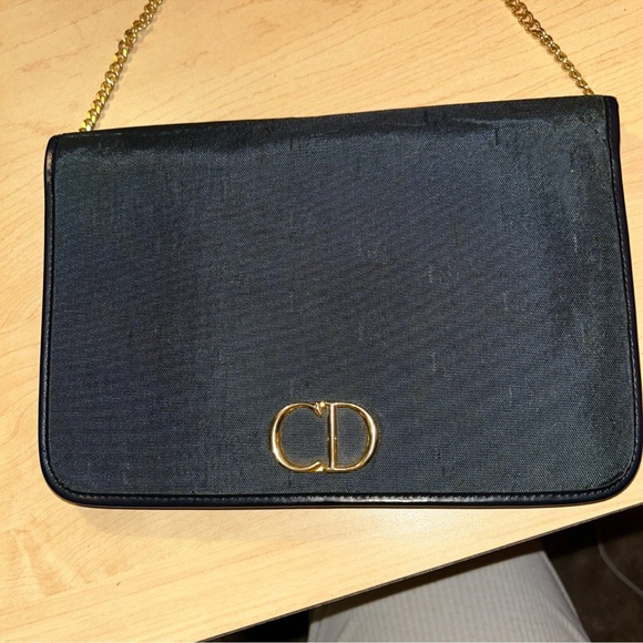 SOLO SHOW TODAY AT 1pm EST - Picture 2 of 3